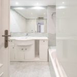 Apartamento | 3 Quartos | Varanda | Vista Mar | Estacionamento | Parque dos Poetas – Oeiras