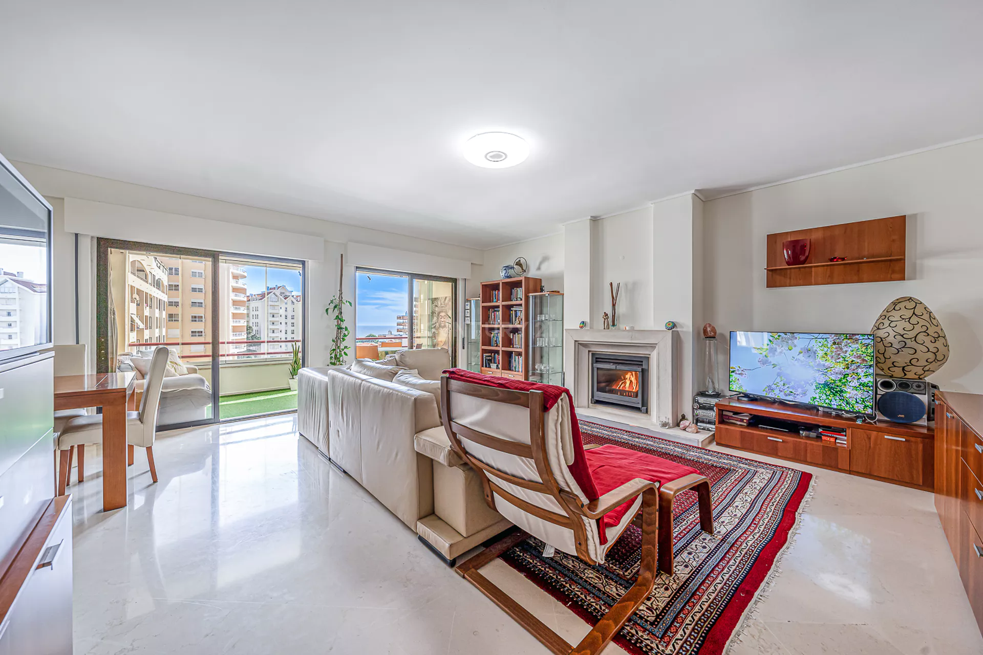 Apartamento | 4 Quartos | Varandas | Garagem | Guia, Cascais