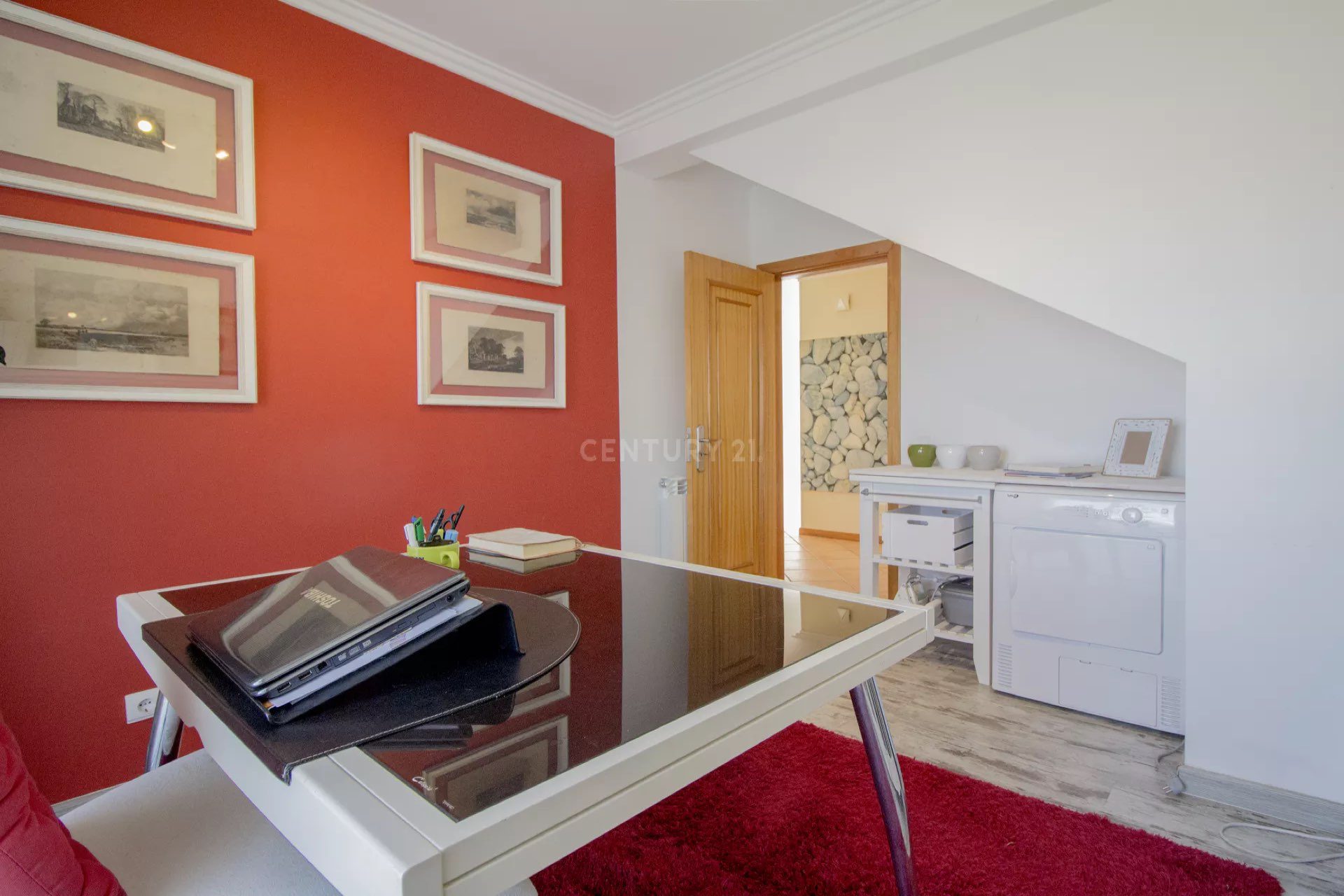 Moradia | 4 Quartos | Remodelada | Garagem | Meco – Sesimbra