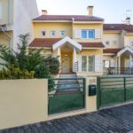 Moradia | 4 Quartos | Terraço | Garagem | Venda do Pinheiro – Mafra