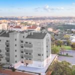 Apartamento | 2 Quartos | Terraço | Estacionamento | Ramada – Odivelas